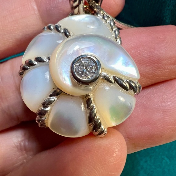Judith Ripka necklace SS MOP Conch shell/CZ pendant/Milor 925 chain 16” - Picture 6 of 13